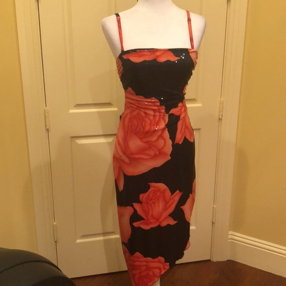 Cache dress - Picture 2 of 13